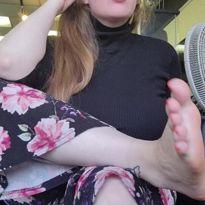 Video by katicatsfeet published on April 4,2023 14:41:00 - BestThots
