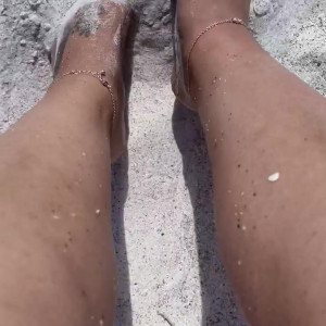 Video by deedeericanfeet published on August 27,2023 01:28:00 - BestThots