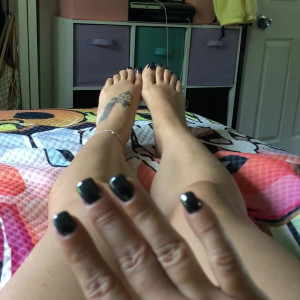 Video by deedeericanfeet published on April 13,2023 18:01:00 - BestThots