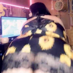 Video by mamapeachxoxo published on March 17,2023 08:29:00 - BestThots