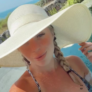 Video by xxbeccamarie published on July 26,2023 09:10:00 - BestThots