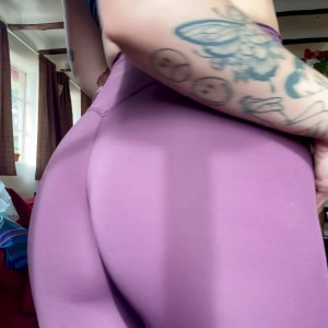 Video by realsummerlily published on April 13,2023 19:29:00 - BestThots