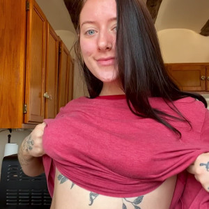 Video by realsummerlily published on June 2,2023 16:22:00 - BestThots