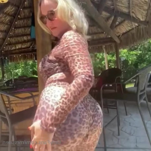 Video by mrssiren published on June 3,2023 19:26:00 - BestThots