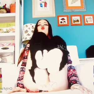 Video by themistressb published on March 2,2023 21:28:00 - BestThots