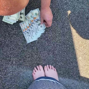 Video by themistressb published on April 14,2023 16:15:00 - BestThots