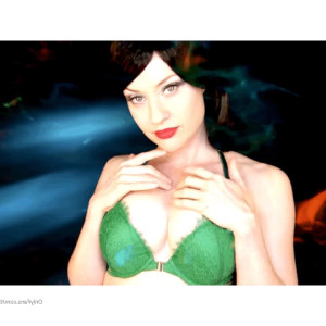 Video by themistressb published on June 15,2023 09:35:00 - BestThots