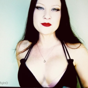 Video by themistressb published on May 10,2023 09:09:00 - BestThots