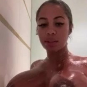 Video by yasminelopez published on April 8,2023 00:44:00 - BestThots