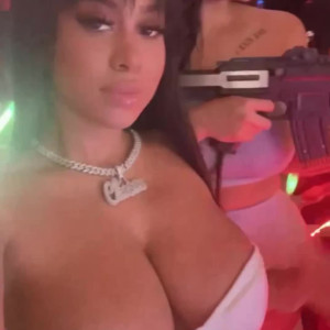 Video by yasminelopez published on April 16,2023 03:38:00 - BestThots
