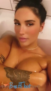 Video by jameelahh published on January 22,2025 02:02:25 - BestThots