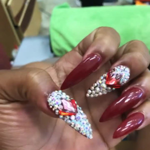 laylared1 #4631307