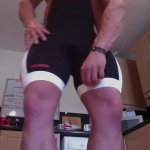 Video by hugeandhung published on March 5,2023 16:42:00 - BestThots