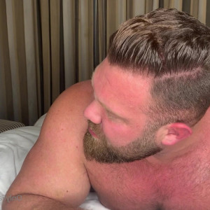 Video by hugeandhung published on March 7,2023 15:56:00 - BestThots