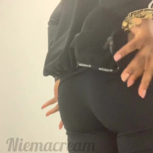 Video by missniemacream published on October 26,2023 00:49:42 - BestThots