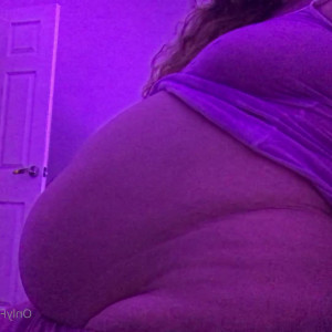 Video by bigbellybecky published on June 25,2023 04:04:00 - BestThots