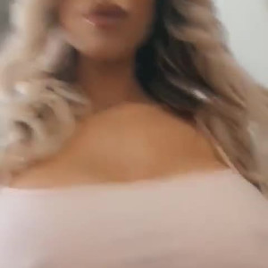 Video by oliviaaustinxxx published on April 13,2023 01:01:00 - BestThots