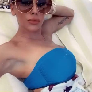 Video by oliviaaustinxxx published on April 16,2023 23:27:00 - BestThots