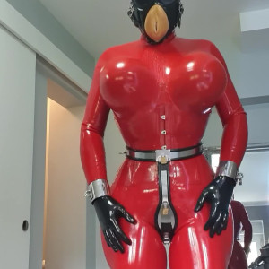 Video by rubberdollemma published on July 10,2023 17:00:00 - BestThots