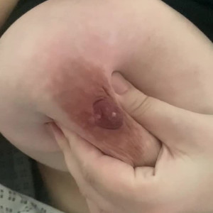 Video by mombodrosie published on October 26,2023 22:13:09 - BestThots