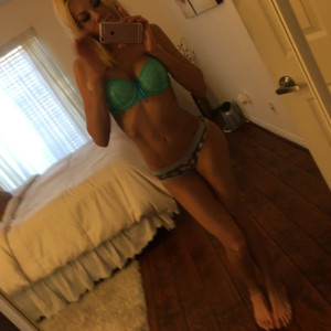 Video by xxxriley published on April 26,2023 19:09:00 - BestThots