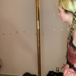 Video by kittenwithfangsfree published on March 12,2023 01:37:00 - BestThots