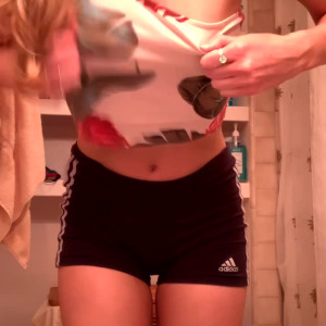 Video by kittenwithfangsfree published on April 26,2023 09:28:00 - BestThots