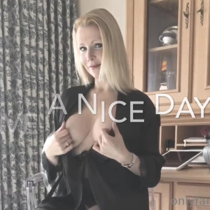 catrice #8925685