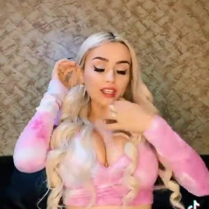 Video by alemiarojas published on November 21,2023 00:59:10 - BestThots