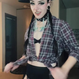 Video by babymoth1 published on November 29,2023 03:07:42 - BestThots