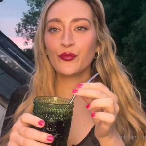 Video by blissfulwhisperasmr published on December 10,2023 12:44:54 - BestThots