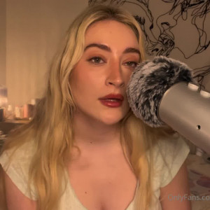 Video by blissfulwhisperasmr published on December 10,2023 12:49:44 - BestThots
