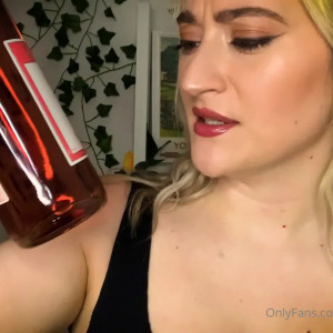 Video by blissfulwhisperasmr published on December 10,2023 12:58:04 - BestThots