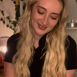 Video by blissfulwhisperasmr published on December 10,2023 13:03:57 - BestThots