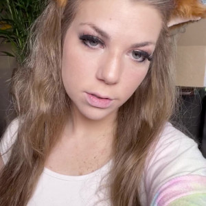 Video by athroatgoddess published on March 29,2023 16:47:00 - BestThots