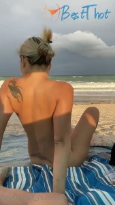 Video by katielin_nextdoor published on January 15,2025 23:01:31 - BestThots