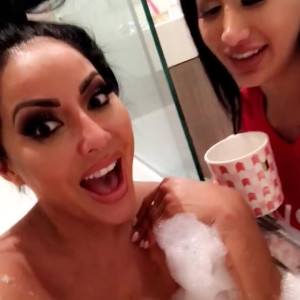 Video by theonlykiaramia published on June 17,2023 20:29:00 - BestThots