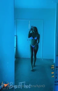 shaniaperrett #9681020