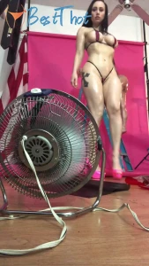 Video by moneybirdettefree published on January 16,2025 03:01:10 - BestThots