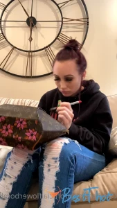 Video by moneybirdettefree published on January 16,2025 03:01:45 - BestThots