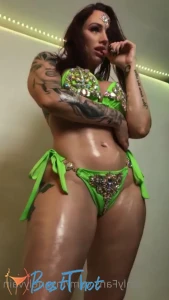 Video by moneybirdettefree published on January 16,2025 03:02:40 - BestThots