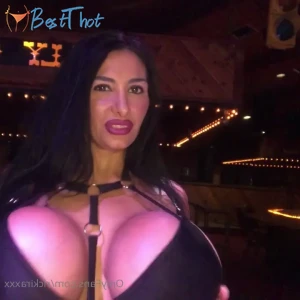 Video by rickiraxxx published on January 14,2025 13:00:24 - BestThots