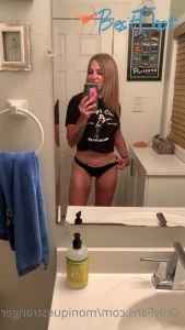 moniquestranger #9691541