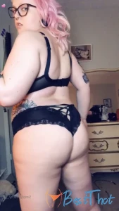nsfw_peaches_ #9689159