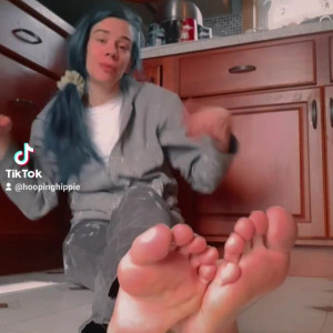 Video by hippiefeet23 published on August 16,2023 19:16:26 - BestThots