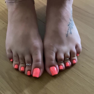 Video by footsiegalore published on March 13,2023 20:03:00 - BestThots