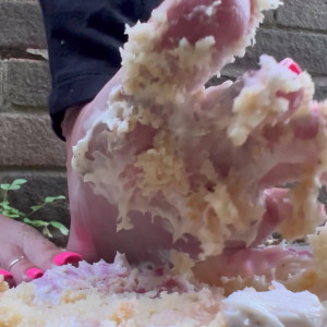 Video by footsiegalore published on June 29,2023 18:16:00 - BestThots
