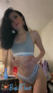 Video by nadialyla published on January 15,2025 12:00:20 - BestThots