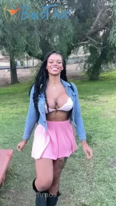 hallehayes #9702023
