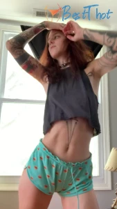 Video by thecamdamage published on January 19,2025 23:02:00 - BestThots